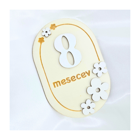 Lesene mesečne ploščice mejnikov z rožicami
